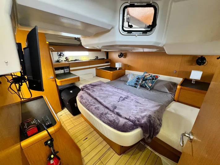 Fit Lady Yacht Photos Pics 