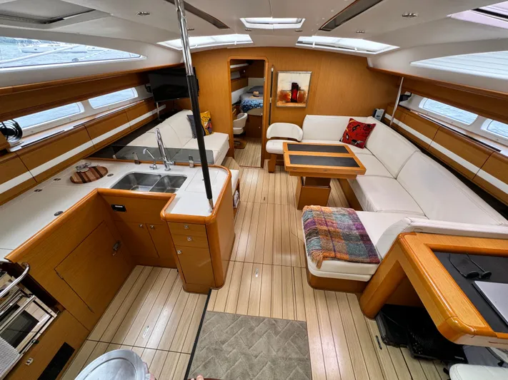 Fit Lady Yacht Photos Pics 