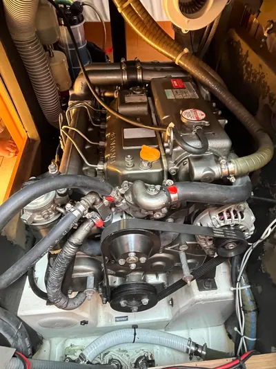 Fit Lady Yacht Photos Pics 