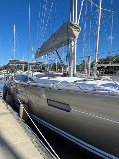 Fit Lady Yacht Photos Pics 