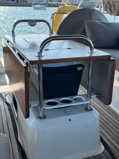 Fit Lady Yacht Photos Pics 