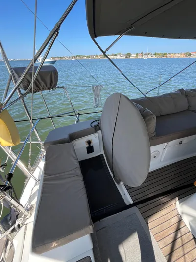 Fit Lady Yacht Photos Pics 