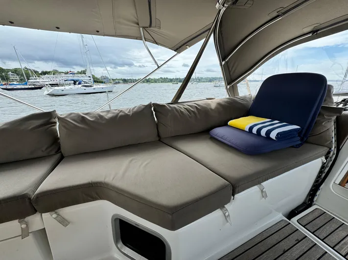 Fit Lady Yacht Photos Pics 