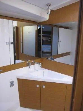 Fit Lady Yacht Photos Pics 