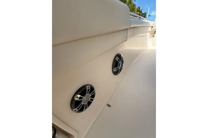  Yacht Photos Pics 2021 Grady-White Canyon 336 boat interior with built-in speakers.