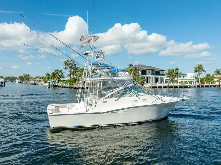 Hoo's Time Yacht Photos Pics 