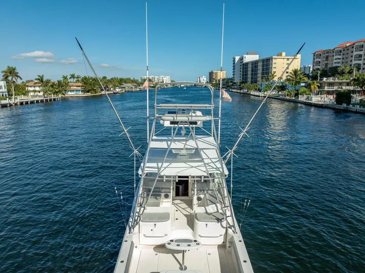 Hoo's Time Yacht Photos Pics 