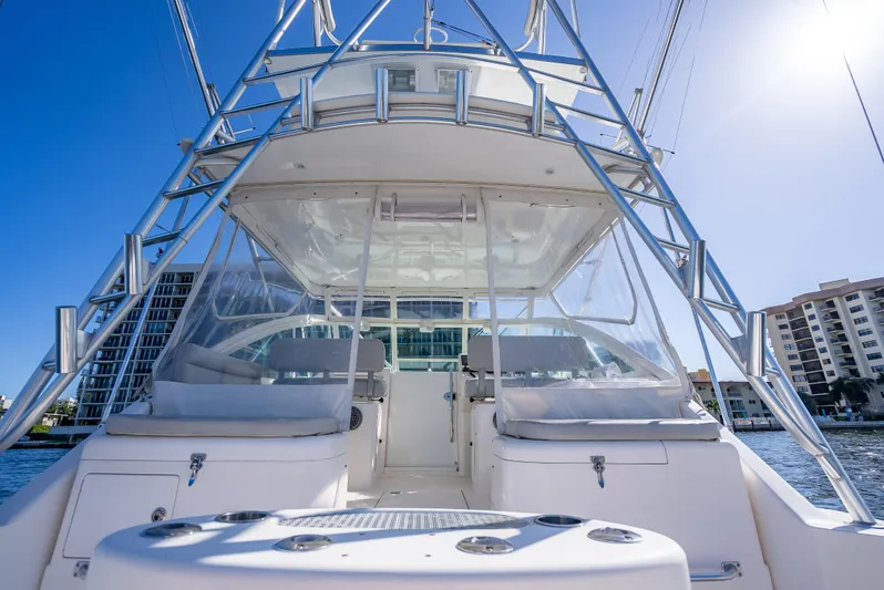 Hoo's Time Yacht Photos Pics 