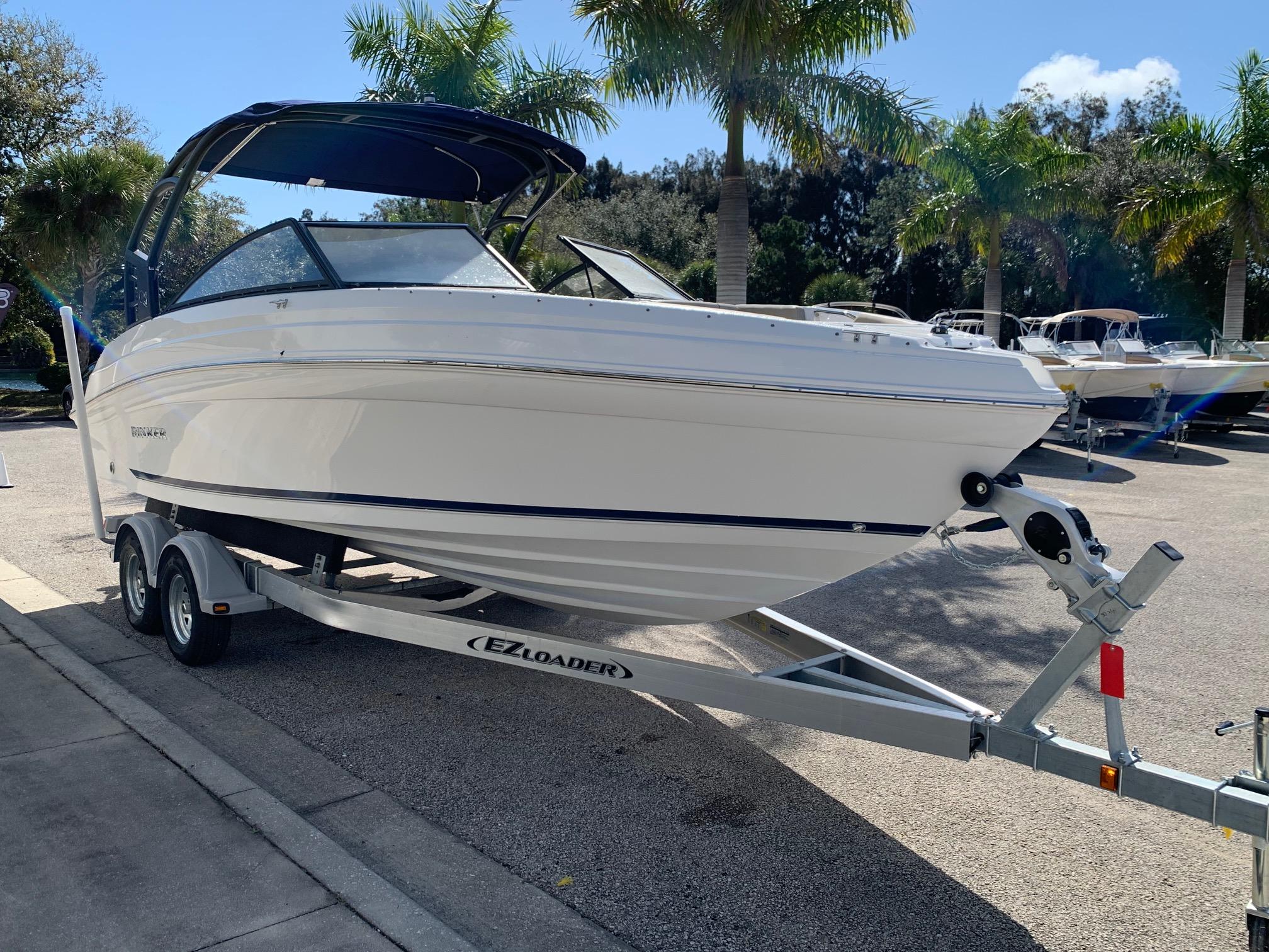 2019 Rinker Q3 OB Bowrider for sale - YachtWorld