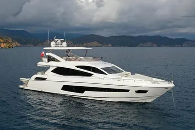 Sunseeker 75 Yacht
