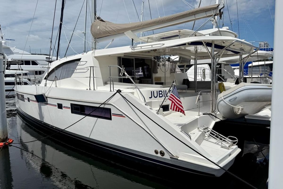 2015 Leopard 48 