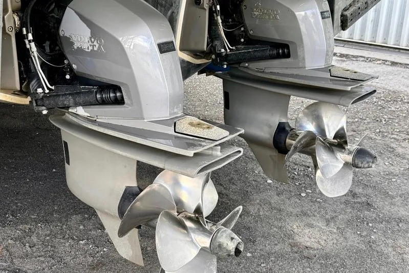  Yacht Photos Pics Twin Volvo Penta engines on a 2021 Beneteau Gran Turismo 40 boat.