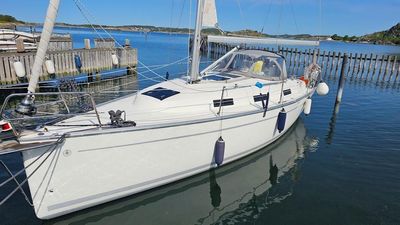 2010 Bavaria Cruiser 32