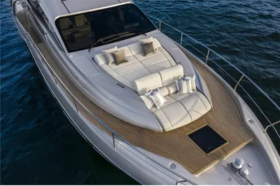 2023 Pershing 7X