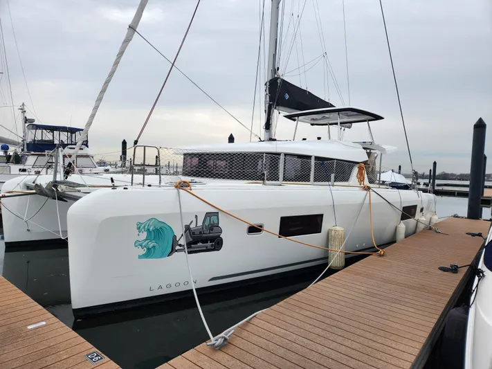 Seadozer Yacht Photos Pics 