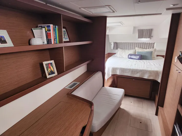 Seadozer Yacht Photos Pics 