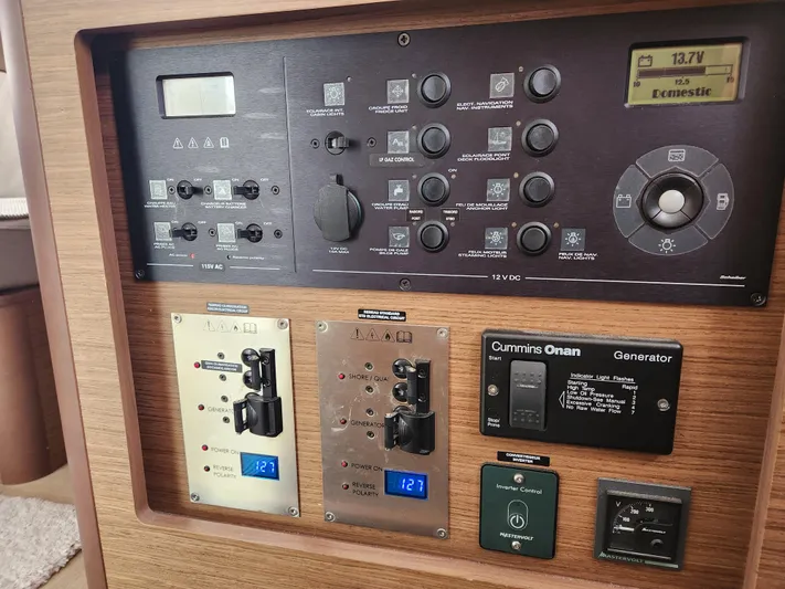 Seadozer Yacht Photos Pics 