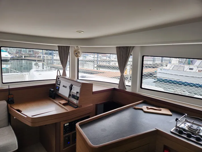 Seadozer Yacht Photos Pics 