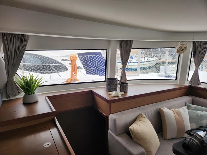 Seadozer Yacht Photos Pics 