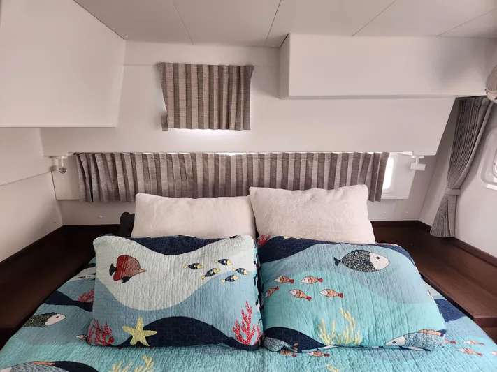 Seadozer Yacht Photos Pics 