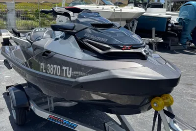 Sea-Doo RXT-X 300