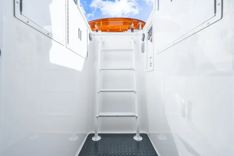 Unbridled Yacht Photos Pics Engine Room Access