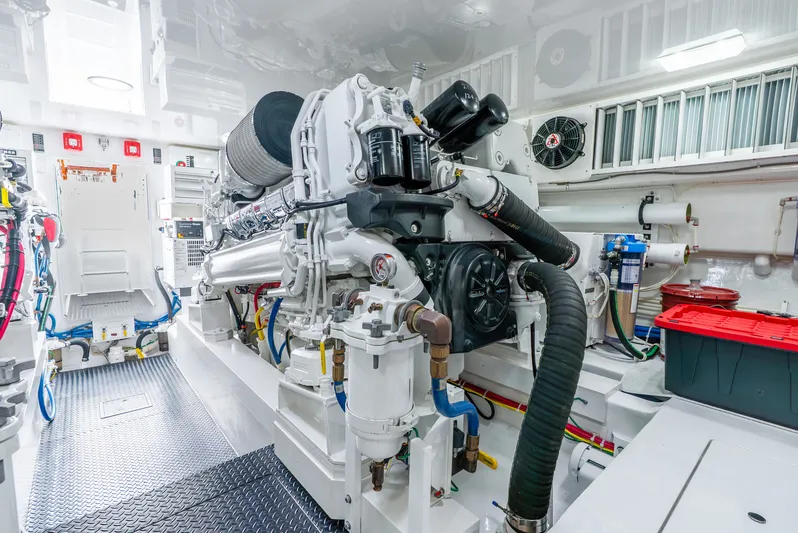 Unbridled Yacht Photos Pics Port Forward Engine Room