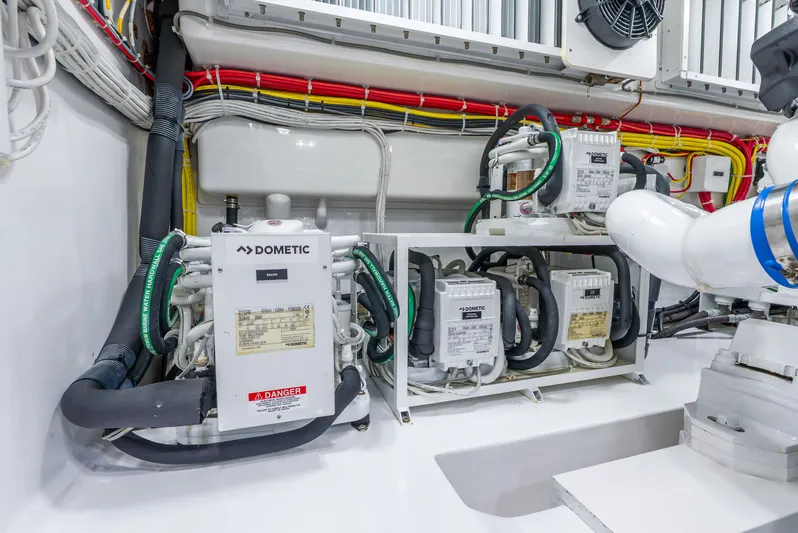 Unbridled Yacht Photos Pics Starboard Forward Engine Room