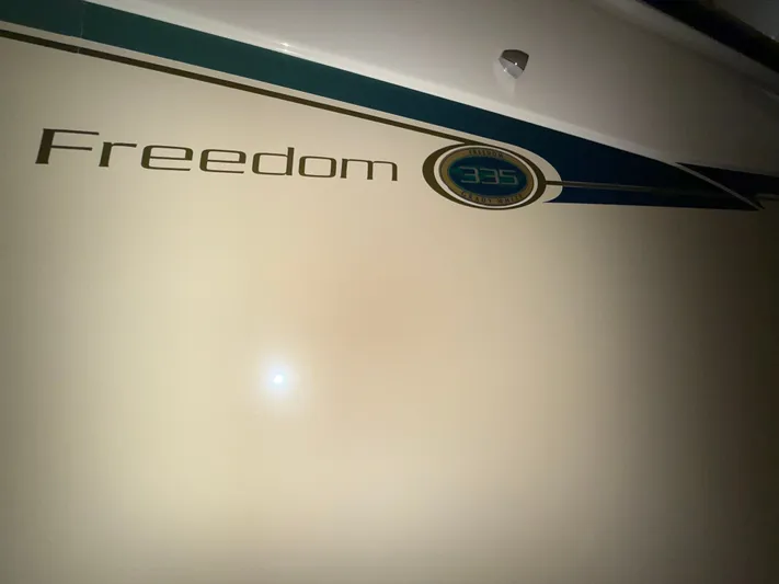 D'angler Yacht Photos Pics 