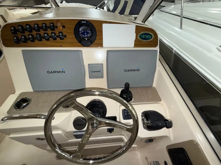 D'angler Yacht Photos Pics 