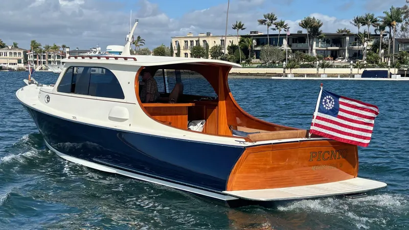 Picnic Yacht Photos Pics 
