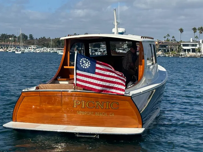 Picnic Yacht Photos Pics 