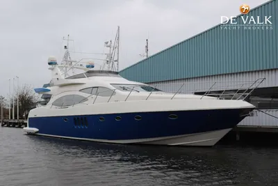 2000 Azimut 68 Plus
