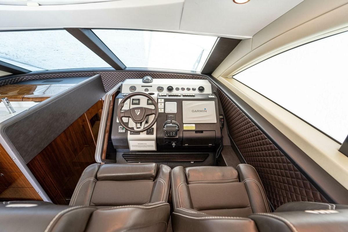 2019 Fairline 53 