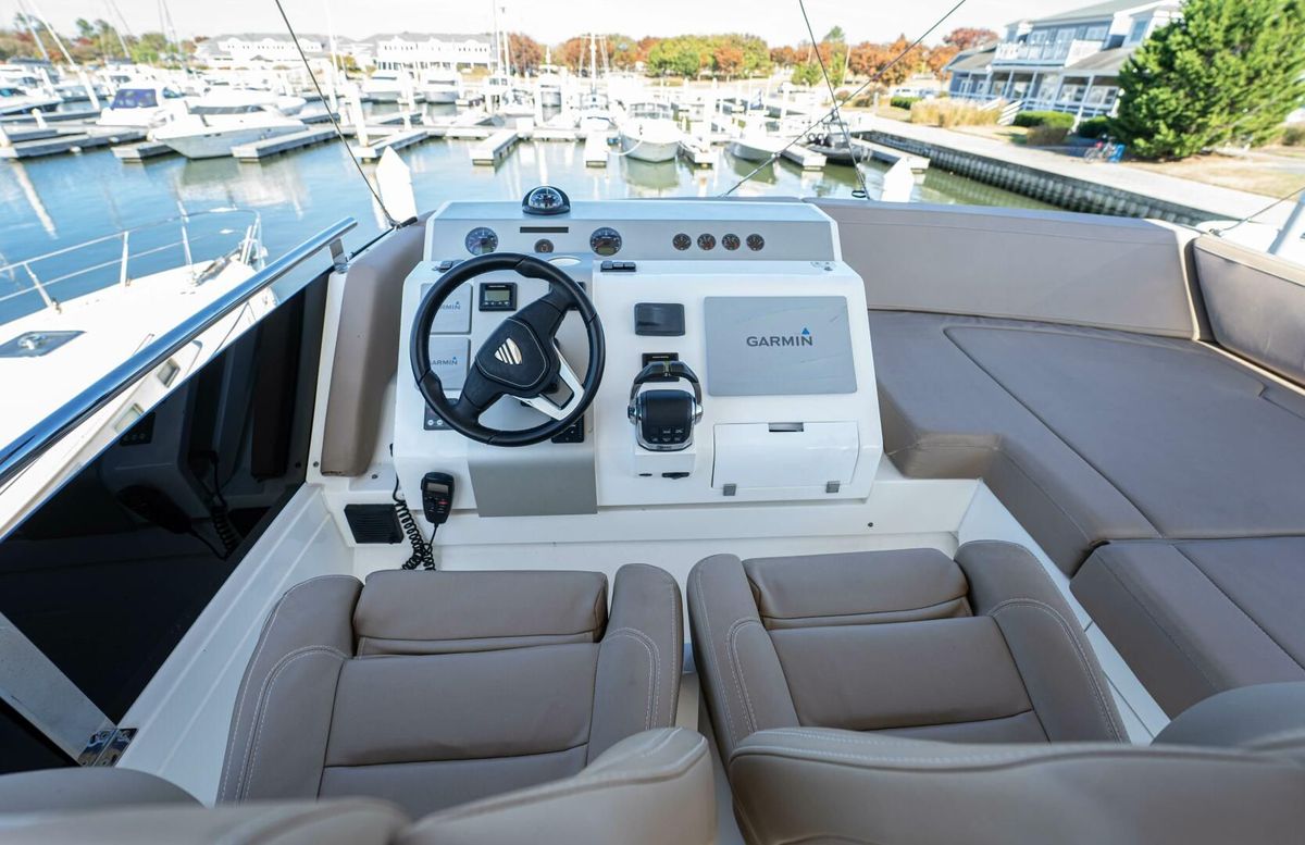 2019 Fairline 53 