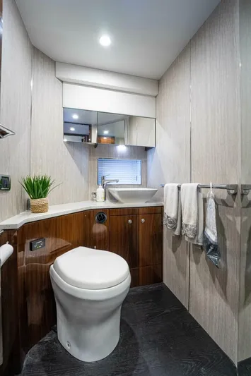 Forever Recess Yacht Photos Pics 2019 Fairline Squadron 53 - Image 49