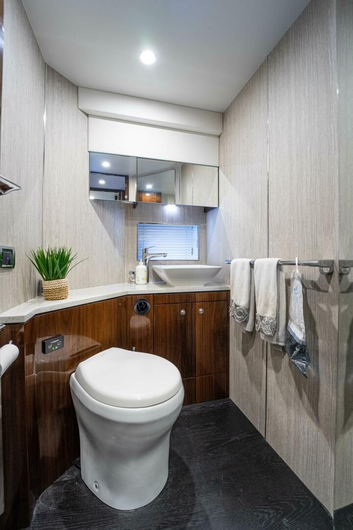 2019 Fairline 53 