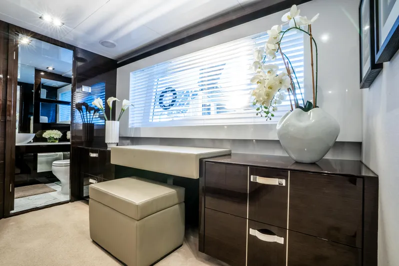 Omnia Yacht Photos Pics Luxurious interior of 2018 Pearl 80 yacht with elegant decor and modern furnishings.