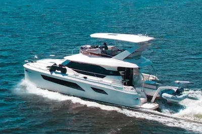 Aquila 44 Yacht
