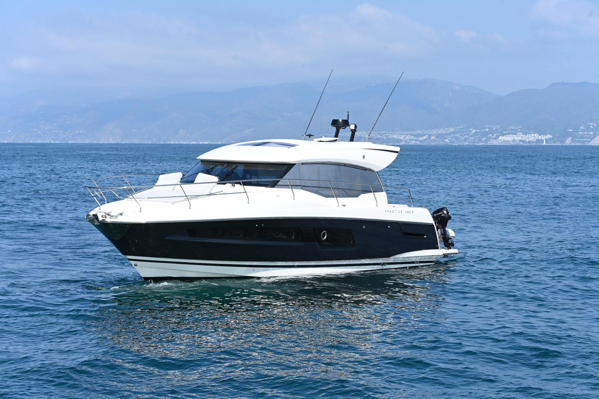 2020 Prestige 46 