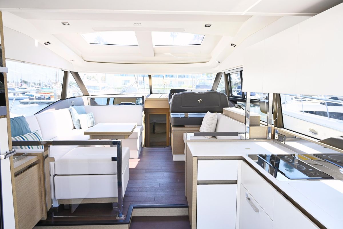 2020 Prestige 46 