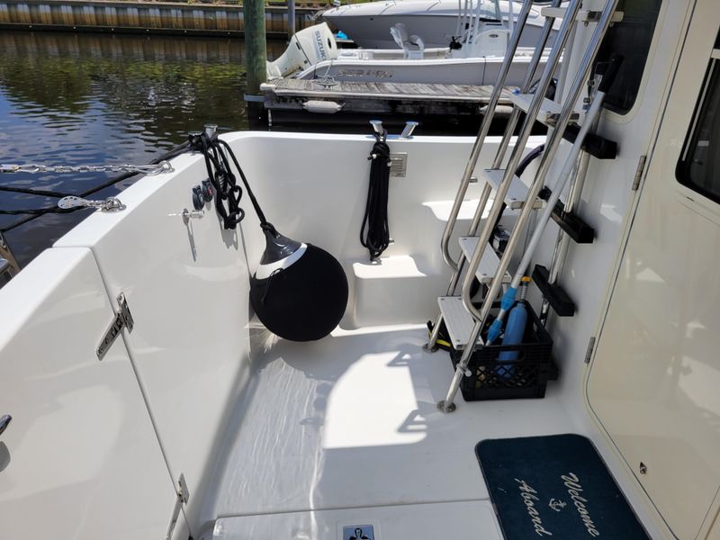 2003 American Tug 34 Pilothouse IMMACULATE