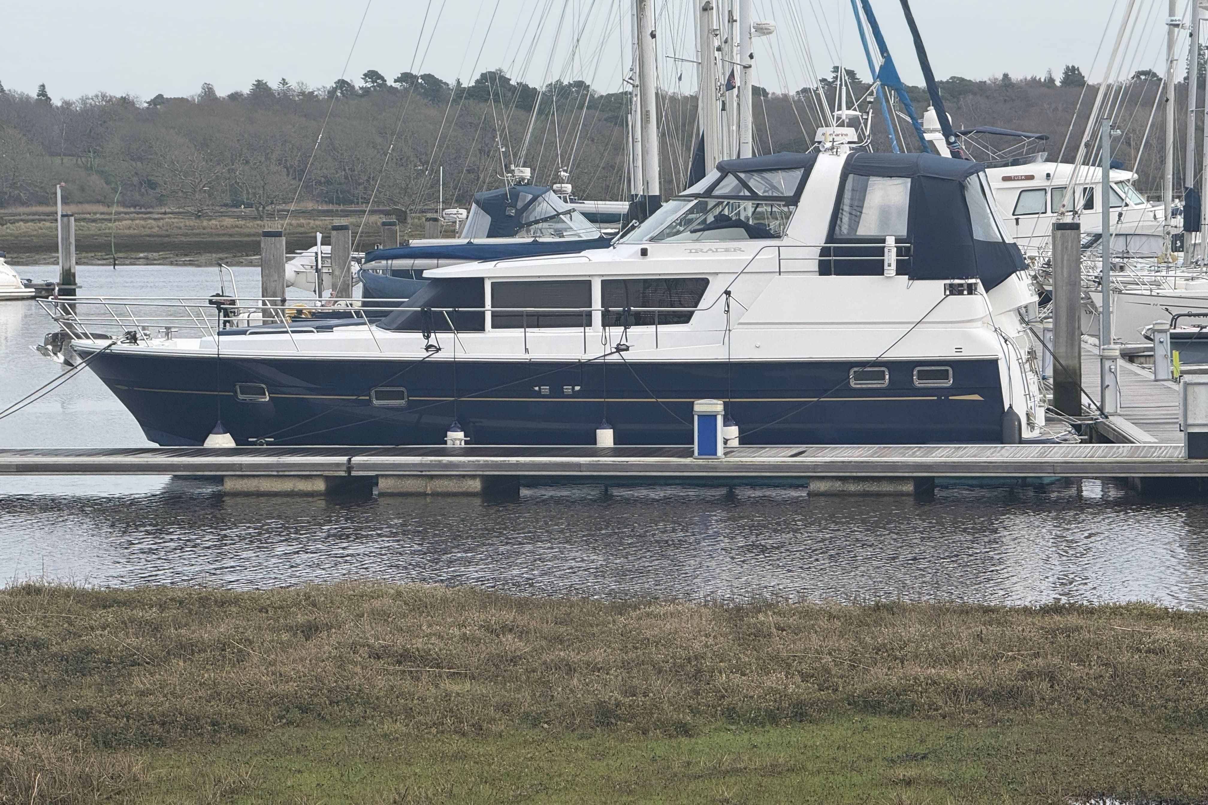 2010 Trader 42 Signature