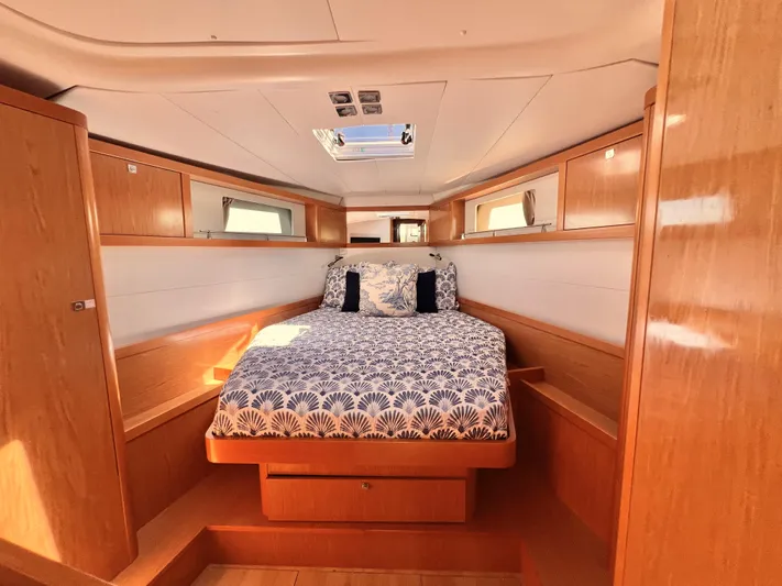 Paper Clipper IV Yacht Photos Pics 