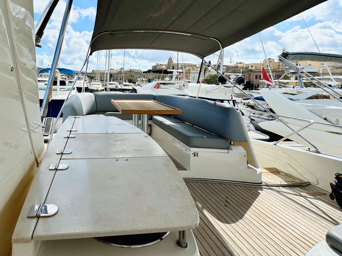 2008 Sealine 48 