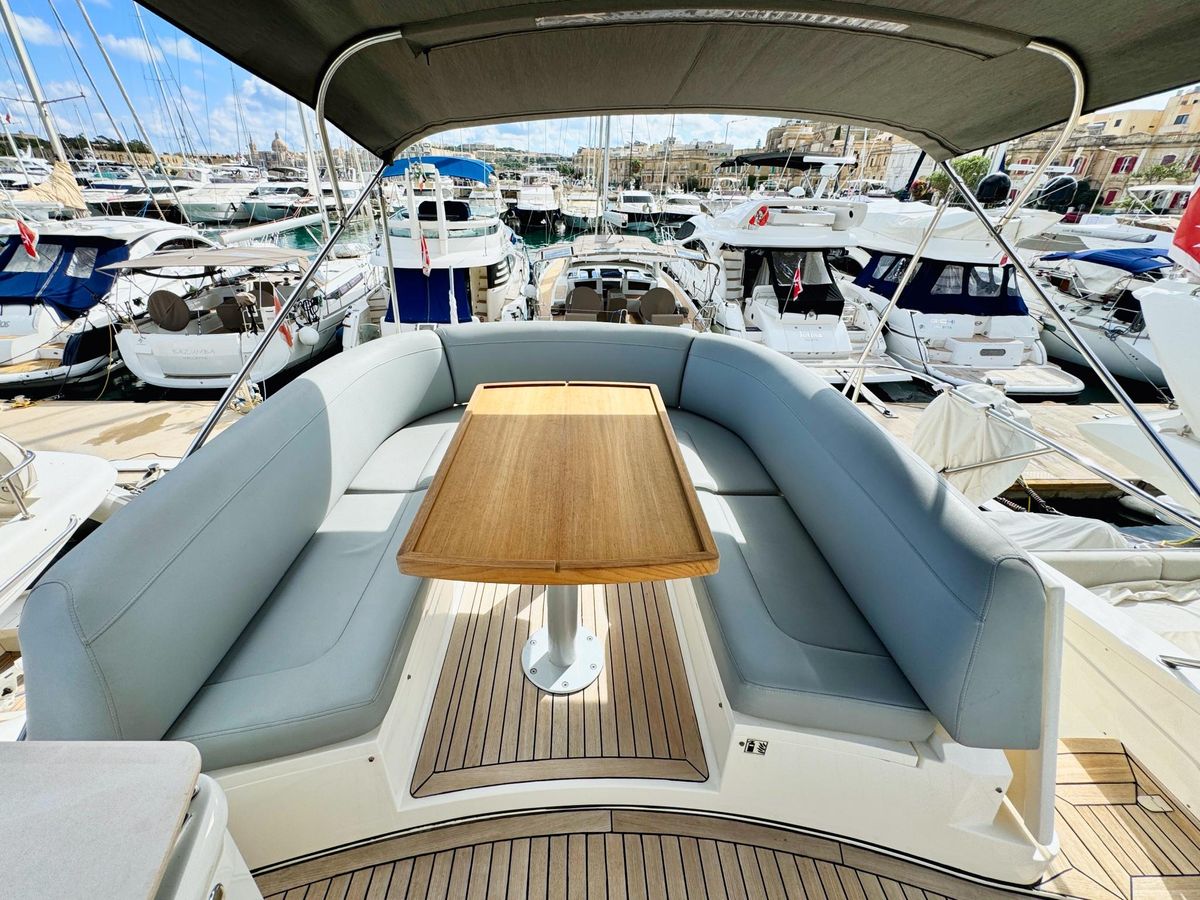 2008 Sealine 48 