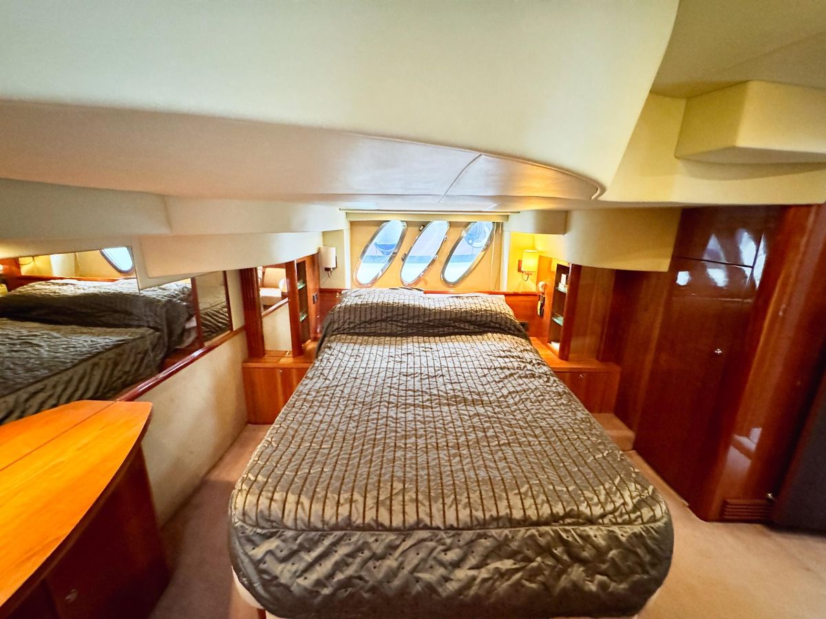 2008 Sealine 48 