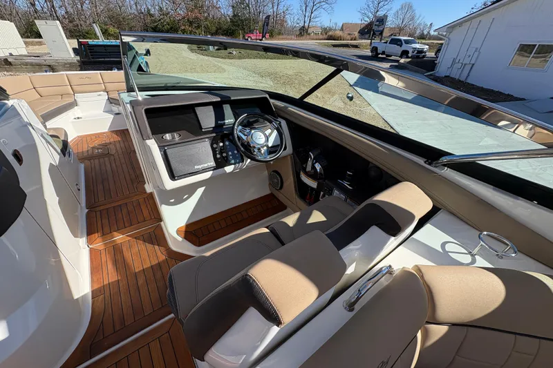  Yacht Photos Pics 2016 Sea Ray 350 SLX boat interior with modern dashboard and luxurious seating.