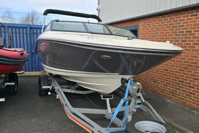 2023 Sea Ray 190SPX