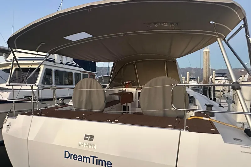 Dream Time Yacht Photos Pics Large Dodger & Bimini